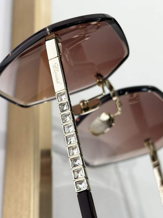 Picture of Chopard Sunglasses _SKUfw70786902fw
